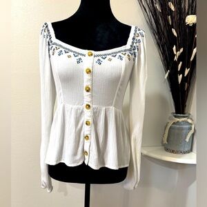 Aeropostale Button-Down embroidery chic Blouse - Size Medium